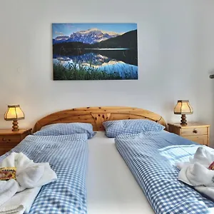 Apartment Fewo Flori, Mittenwald