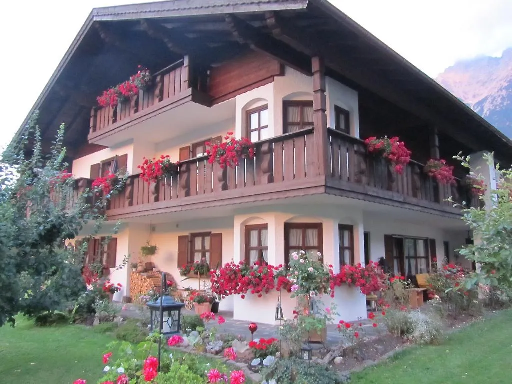 Apartment Landhaus Sailer Mittenwald